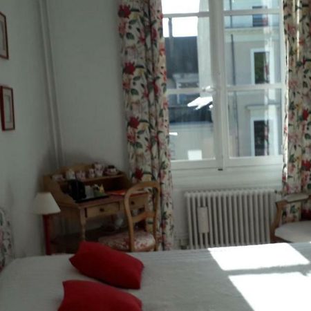 Chambre D'Hotes Marchand Angers Kültér fotó