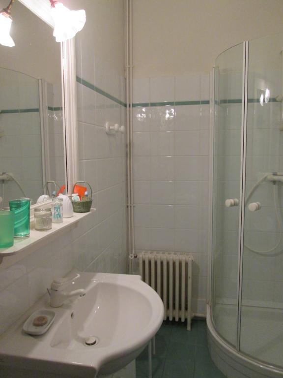 Chambre D'Hotes Marchand Angers Szoba fotó