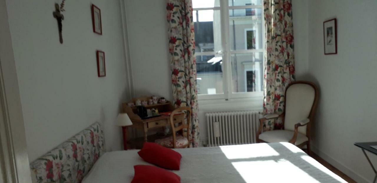 Chambre D'Hotes Marchand Angers Kültér fotó